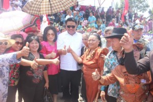 Sosok Gubernur Olly Dondokambey dikenal dekat dengan masyarakat di Minahasa Tenggara