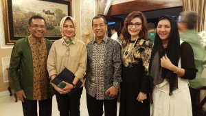 Christiany Eugenia Paruntu ,Frangky Donny Wongkar,Minahasa Selatan, Idul Fitri 
