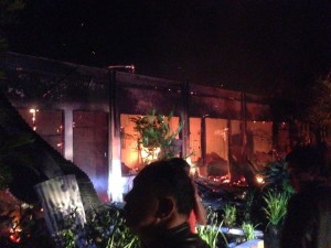 Ruangan yang sementara terbakar di SMP Katolik Bumda Hati Kudus Woloan
