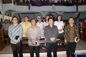 Jajaran Pemkot Tomohon yang menghadiri Ibadah Serah Terima Jabatan Ketua BPMJ Nimahesaan Pinaras