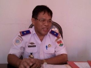 Kepala Dinas Perhubungan Mitra Drs Bernad Mokosandip