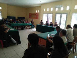 Pertemuan KPU Minahasa dengan pers terkait rencana kerja sama untuk sosialisasi tahapan Pilkada