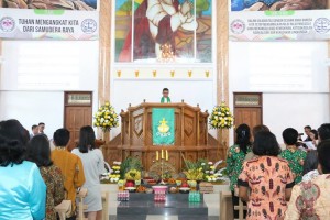 Ibadah Pengucapan Syukur di GMIM Maranatha Paslaten