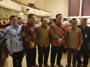 Wakil Gubernur Sulawesi Utara yang turut hadir di Sidang Paripurna DPD-RI bersaama para anggota DPD-RI