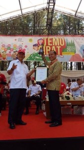 Maximiliaan J Lomban SE MSi, Palang Merah Indonesia , Penghargaan PMI