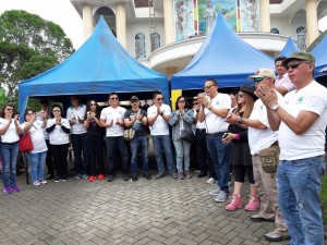 Wali Kota didampingi wakil wlai kota saat membuka kegiatan Rally Wisata