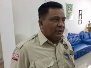 Ketua KPU Kabupaten Mitra Drs Ascke Benu