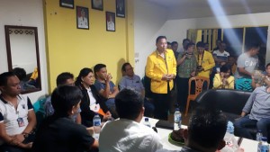 Ketua DPD Partai Golkar Tomohon Jimmy F Eman SE Ak memberikan sambutan di Verifikasi Faktual