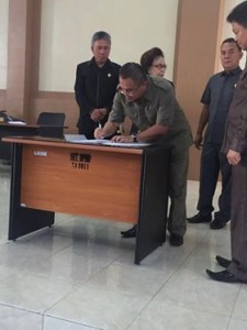 Rapat Paripurna Penyampaian LKPJ Kepala Daerah Kepada DPRD Minsel TA 20175