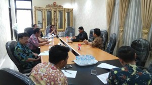 Ketua DPRD Tomohon Ir Miky JL Wenur memimpin Rapat Banmus