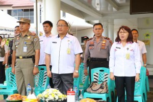 Sekretaris Kota Tomohon dan Kasat Pol PP serta pejabat lainnya