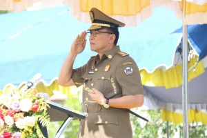 Wali Kota Tomohon Jimmy F Eman SE Ak bertindak sebagai Inspektur Upacara