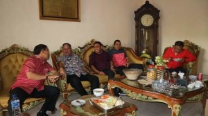 Bupati Minahasa Dampingi Gubernur Sulut Hadiri Perayaan Lebaran Ketupat Di Kampung Jawa6