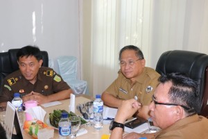 Sekretaris Kota Ir Harold Lolowang sata menerima kunjungan Tim PPA Kejagung