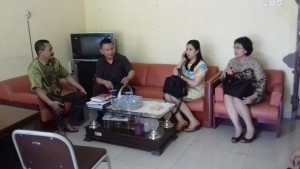 Wakil Ketua DPRD Tomohon, Ketua Komisi III dan anggota bersama Kabag di DPRD Sidoarjo