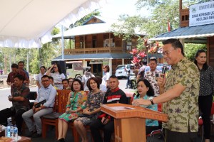 Wali Kota Jimmy F Eman SE Ak menutup kegiatan pelatihan kewirausahaan