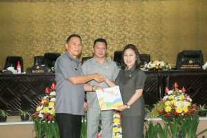 Wali Kota dan Pimpinan DPRD Tomohon 