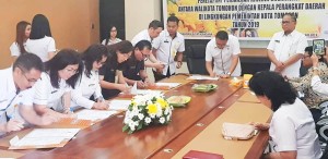 Kepala Perangkat Daerah menandatangani perjanjian kinerja dengan wali kota