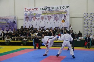 Salah satu pertandingan di Karate Kajati Sulut Cup  2019