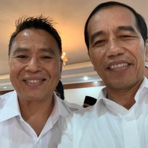 Wali Kota Tomohon Jimmy F Eman SE Ak CA bersama Presiden RI Joko Widodo