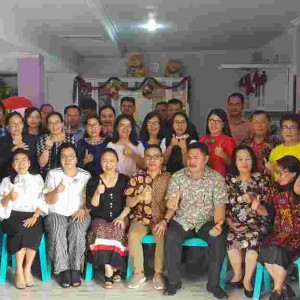 Perayaan Natal Rukun Kace Kai Ang  di kwdiaman Keluarga Liow-Wenur