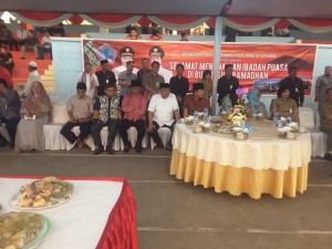Gubernur Olly Dondokambey, Wagub Steven Kandouw, jajaran Forkopimda Sulut, di acara buka puasa bersama Pemprov Sulut.