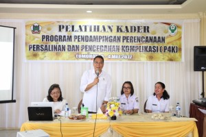 Wali Kota Tomohon membuka Pelatihan Kader Kesehatan P4K