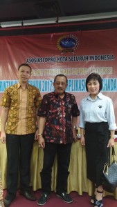 Ketua DPRD Tomohon Ir Miky JL Wenur, SEkretaris DPRD FF Lantang SSTP dan Ketua Adeksi