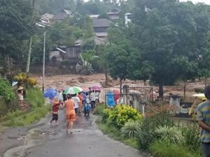 Banjir Bandang,Desa Tambelang, hutan lindung Konarom