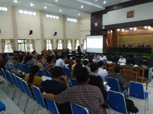 Rapat Pansus Oerubahan RPJMD DPRD Tomohon dengan Perangkat Daerah Sabtu (16/9/2017)