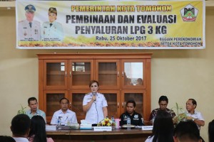 Wakil Wali Kota Syerly Adelyn Sompotan membuka kegiatan