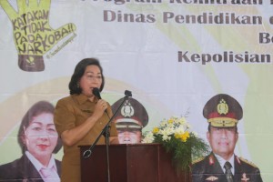 Kepala Dinas Pendidikan Daerah Dr Juliana Dolvin Karwur MKes MSi