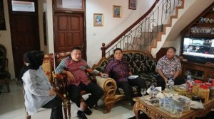 Bupati Minahasa Dampingi Gubernur Sulut Hadiri Perayaan Lebaran Ketupat Di Kampung Jawa1