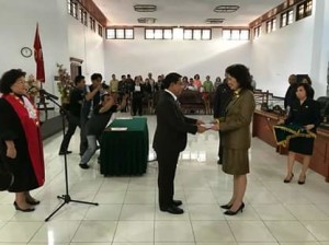 Dr. Denny Mangala,DPRD Kabupaten Minahasa,  Ivonne Andries, 