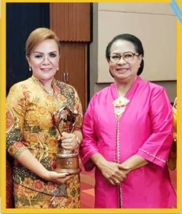 Wakil Wali Kota Tomohon dan menteri Pemberdayaan Perempuan dan Perlindungan Anak
