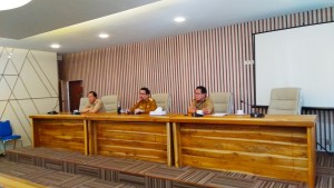 Wakil Wali Kota Manado ,Mor Bastiaan, Pejabat Pemkot Manado,Pengamat Politik
