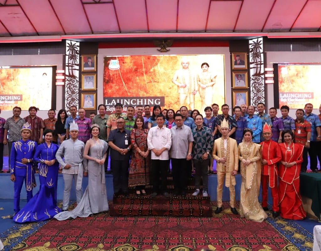 Wali Kota G.S. Vicky Lumentut Launching Baju Khas Manado