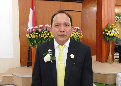 Ketua DPRD Tomohon Djemmy J Sundah SE