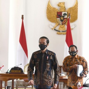 Presiden RI Joko Widodo, didampingi Mendagri Tito Karnavian.