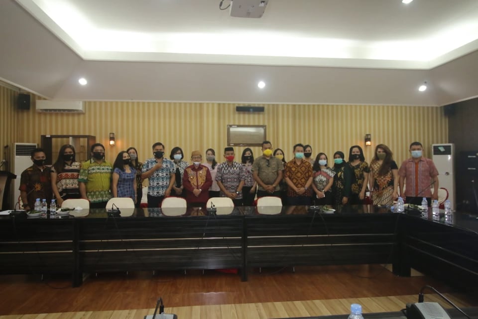 Delegasi Bagian Prokopim Setdakot Tomohon bersama Bupati Gorontalo Utara 