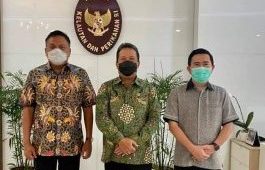 Gubernur Sulawesi Utara, Olly Dondokambey, Menteri Kelautan dan Perikanan RI, Sakti Wahyu Trenggono, Ketua Fraksi PDIP DPRD Sulut, Rocky Wowor,