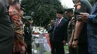 Gubernur Olly Dondokambey, Gubernur Sulawesi Utara, TMP Kalibata, F. J Tumbelaka, A.A Baramuli, G.H. Mantik, Willy Lasut,