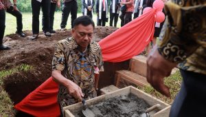 Gubernur Sulawesi Utara, Olly Dondokambey,  GMIM Rut Woloan Satu, BPMS GMIM, Hein Arina, 