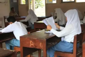 Tak Diskors, 9 Siswa Purwakarta yang Hina Guru Jalani Sanksi Bersih-bersih Sekolah Sesuai Saran Dedi Mulyadi