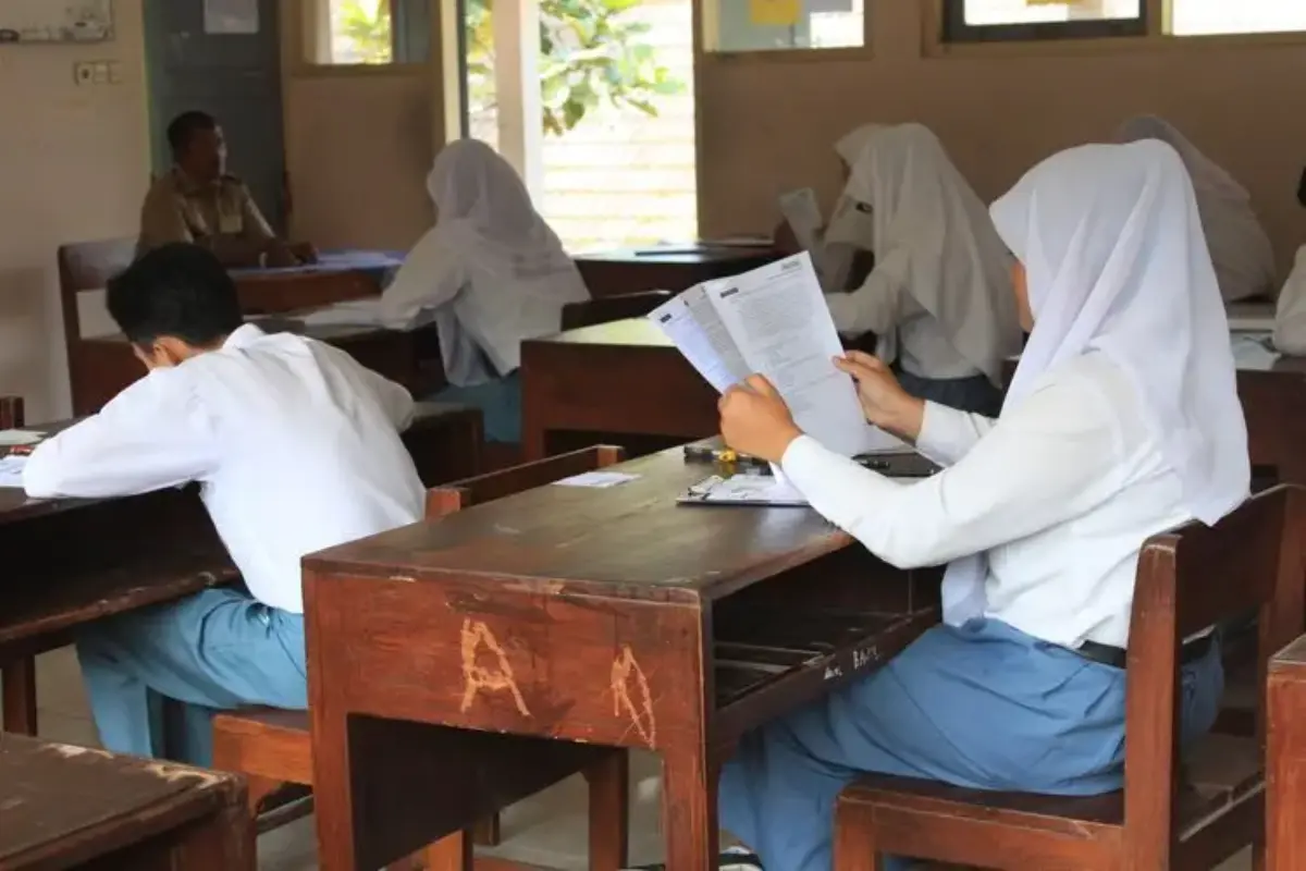 Tak Diskors, 9 Siswa Purwakarta yang Hina Guru Jalani Sanksi Bersih-bersih Sekolah Sesuai Saran Dedi Mulyadi