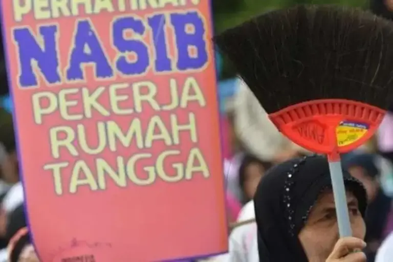 Pekerja Rumah Tangga Berhak Atas Upah Layak