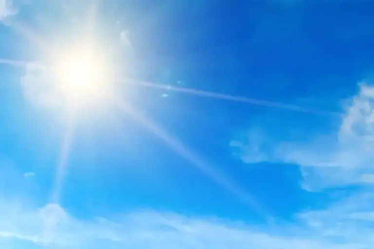 Cuaca Bekasi Berawan Sepanjang Hari, Kelembapan Tinggi Picu Rasa Gerah