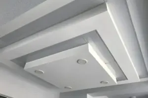 Panduan Memasang Wallpaper di Plafon Rumah, Wajib Tahu!