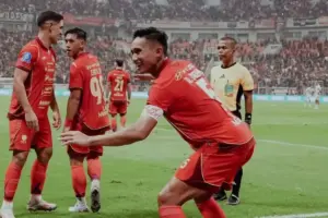 Jelang Duel PSIM Vs Persija, Rizky Ridho Dapat Job Dadakan di Bandara