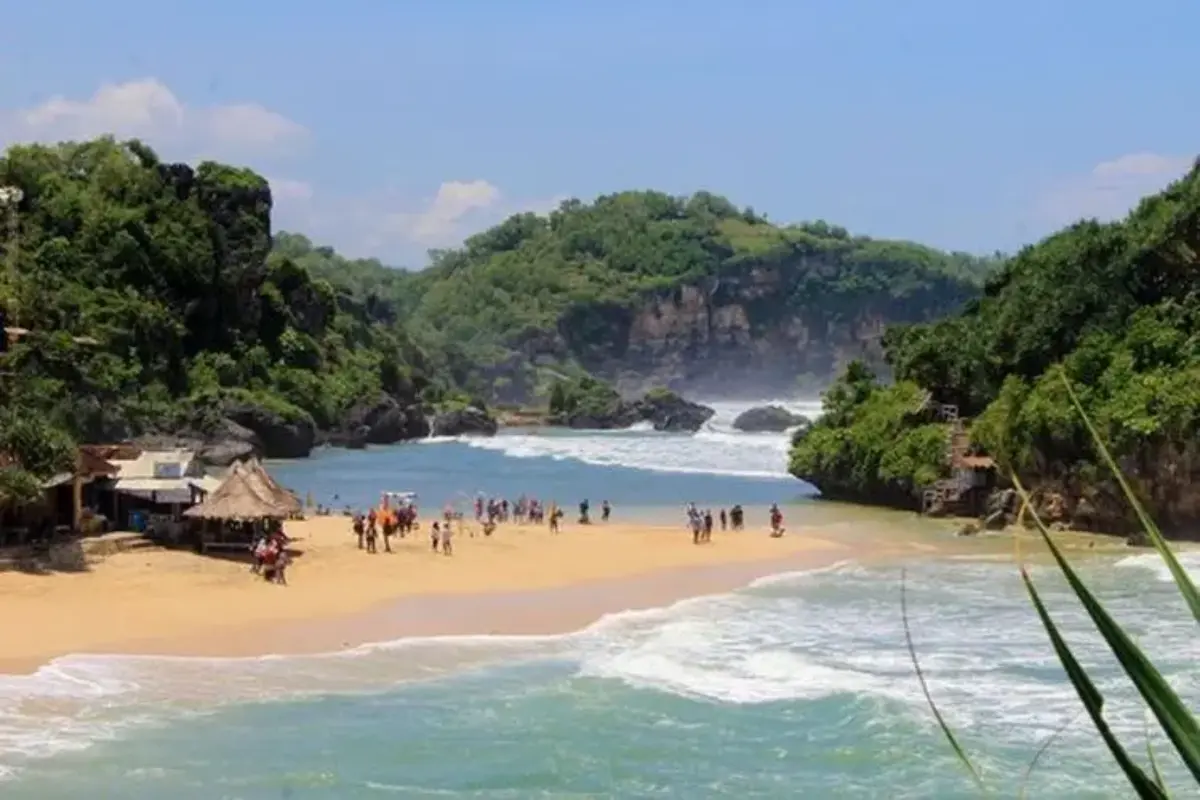 5 Wisata Pantai di Gunungkidul Jogja untuk Wisata Keluarga Seru
